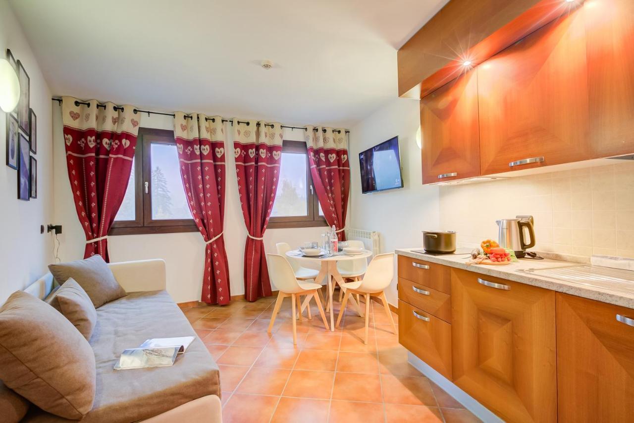 L' Aquila Campo Smith On The Ski Slopes - Happy Rentals Bardonecchia Exterior photo