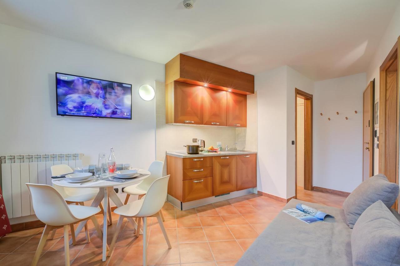 L' Aquila Campo Smith On The Ski Slopes - Happy Rentals Bardonecchia Exterior photo