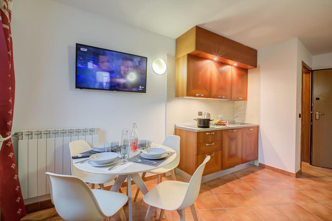L' Aquila Campo Smith On The Ski Slopes - Happy Rentals Bardonecchia Exterior photo