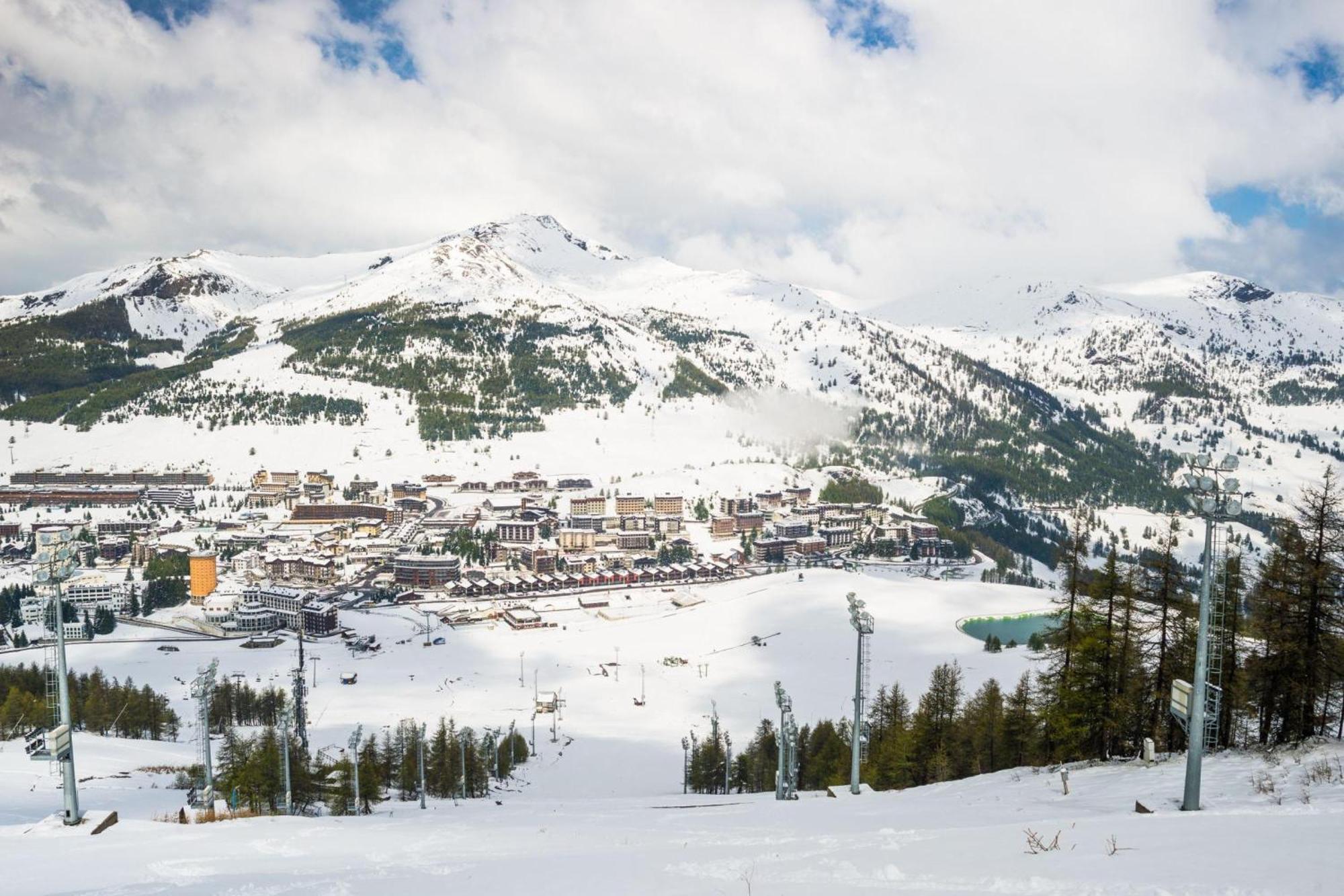 L' Aquila Campo Smith On The Ski Slopes - Happy Rentals Bardonecchia Exterior photo